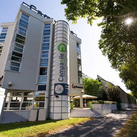 Hotel Campanile Centre - Cathedrale 3*