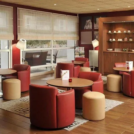 Campanile Centre - Cathedrale Hotel 3*