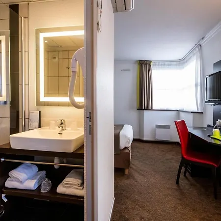 Campanile Centre - Cathedrale Hotel 3*
